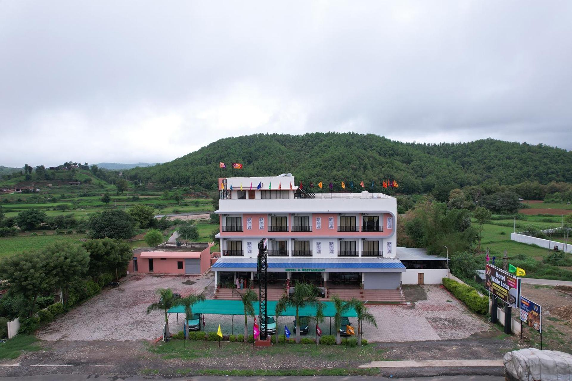Hotel White Lotus Dungarpur Eksteriør billede